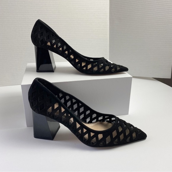 Black Geometric Mesh Pointed Toe Block Heel Pumps - Picture 3 of 9